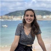 Estudiante de diseño de interiores y he cursado el bachillerato científico. Desde que iba a cuarto de la ESO doy repaso a niños en matemáticas y lenguas. Puedo dar clase de repaso a niños de hasta segundo de bachiller